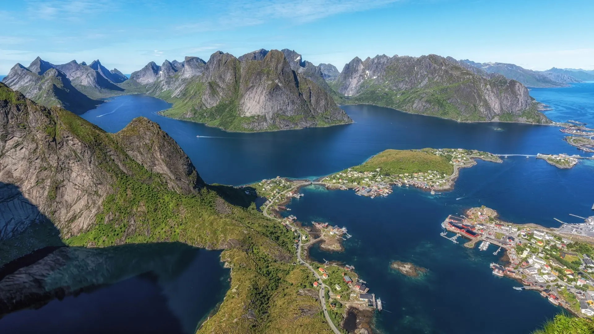 Randonnée à Reinebringen, dans les Lofoten